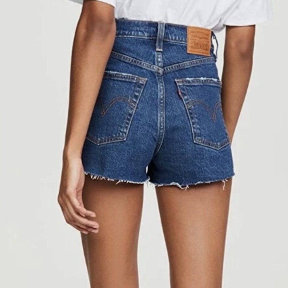 Levi's Premium Ribcage Denim Shorts Medium Dark Wash - 27